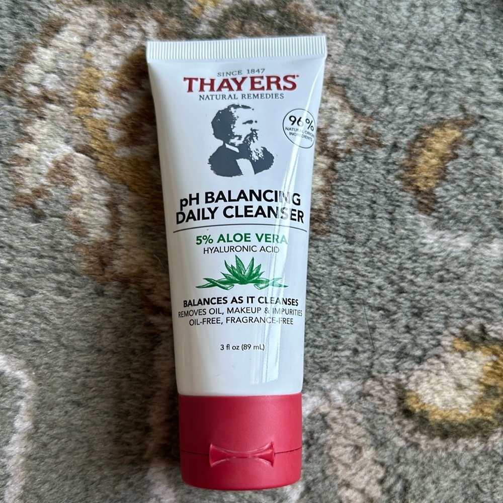 Thayers pH Balancing Daily Cleanser 5% Aloe Vera